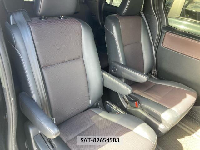 Toyota ESQUIRE 2017-11 8847885-12