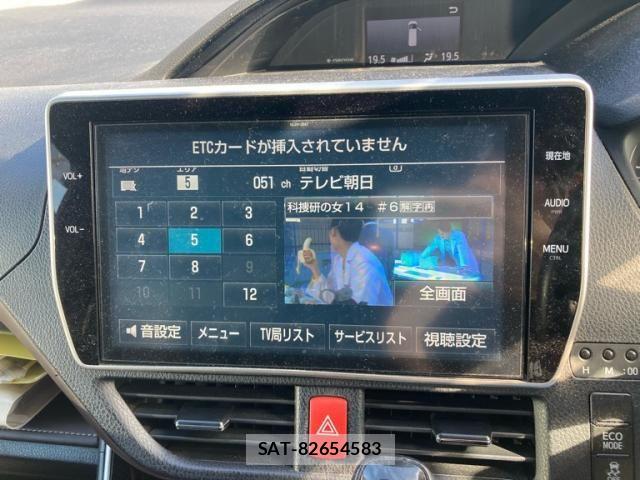Toyota ESQUIRE 2017-11 8847885-18