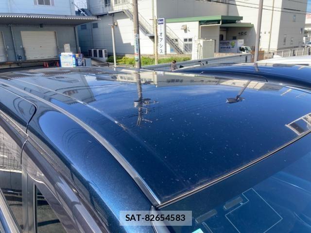 Toyota ESQUIRE 2017-11 8847885-8