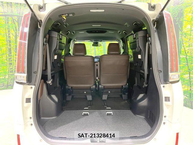 Toyota ESQUIRE 2019-08 8879636-11