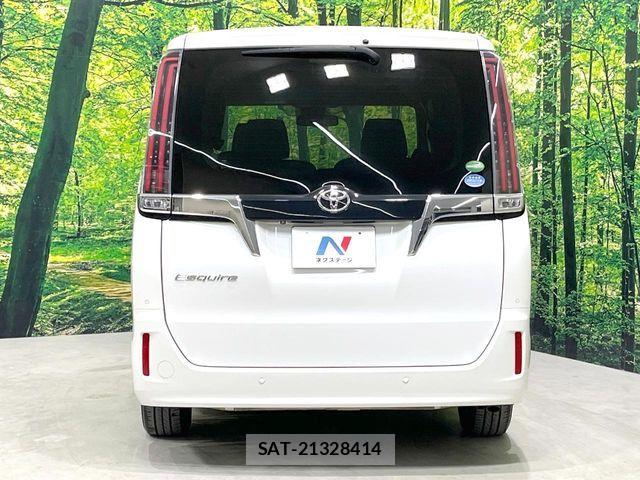 Toyota ESQUIRE 2019-08 8879636-15