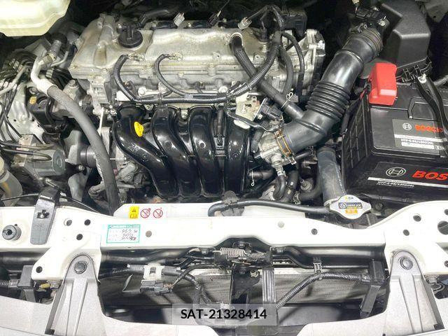 Toyota ESQUIRE 2019-08 8879636-18