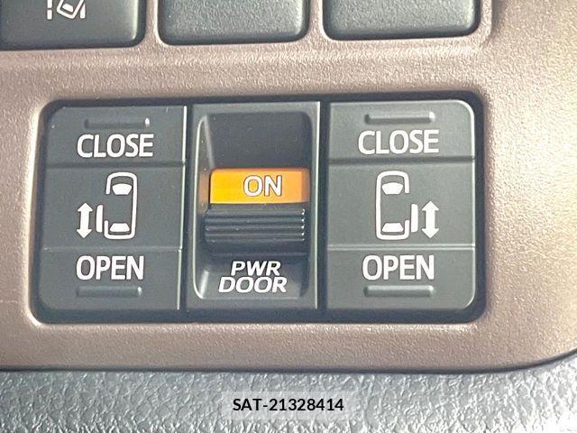 Toyota ESQUIRE 2019-08 8879636-2