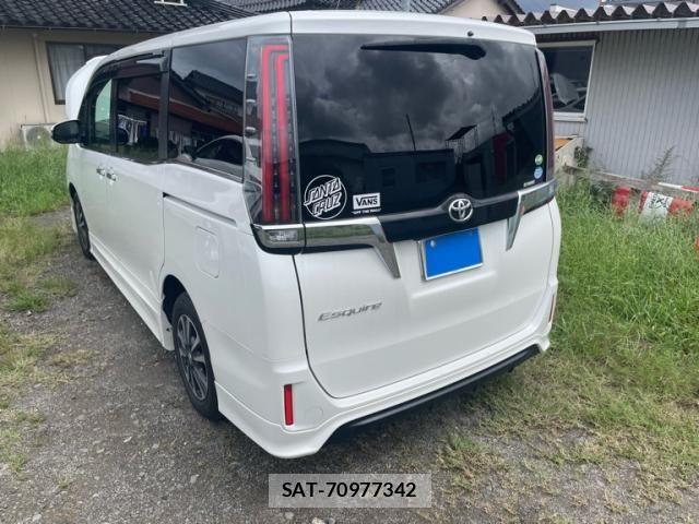 Toyota ESQUIRE 2017-09 8879644-8