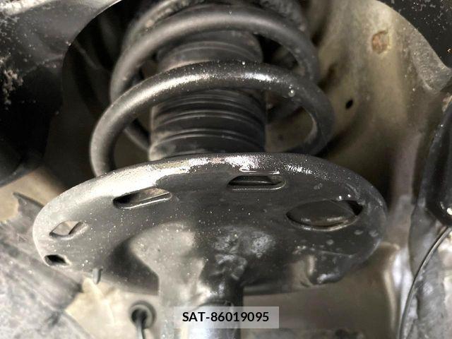 Toyota ESQUIRE 2015-12 8879641-19