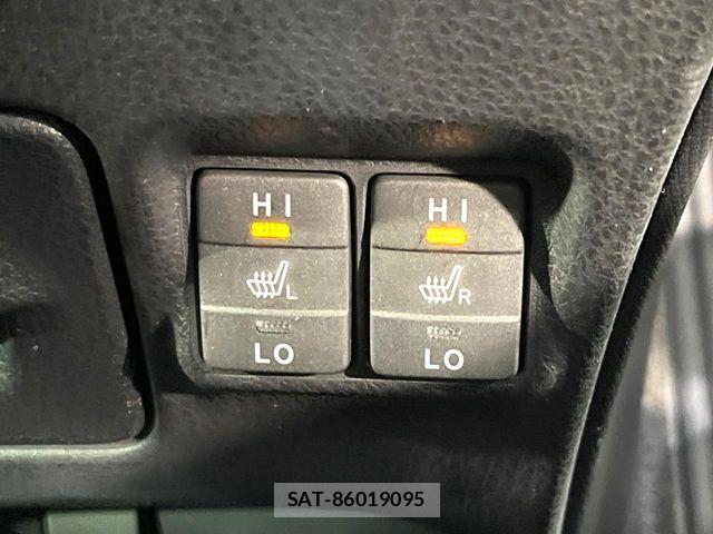 Toyota ESQUIRE 2015-12 8879641-6
