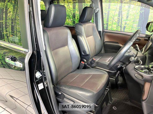 Toyota ESQUIRE 2015-12 8879641-8