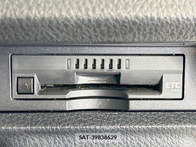 Toyota ESQUIRE 2018-07 8879637-6