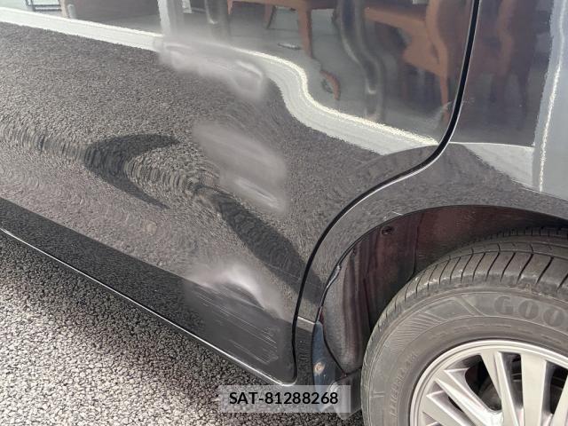 Toyota ESQUIRE 2015-09 8879643-28
