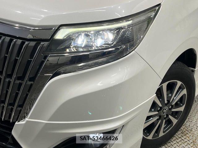 Toyota ESQUIRE 2017-07 8883588-13