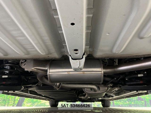 Toyota ESQUIRE 2017-07 8883588-19