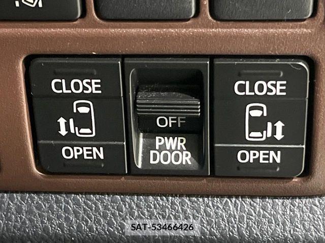 Toyota ESQUIRE 2017-07 8883588-5