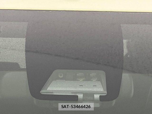 Toyota ESQUIRE 2017-07 8883588-7