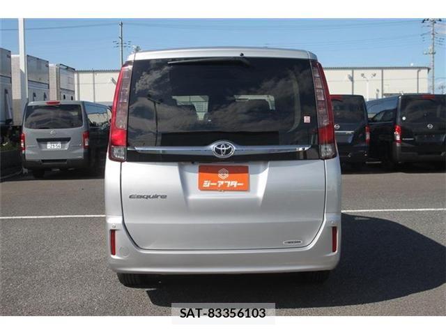 Toyota ESQUIRE 2015-03 8883590-14