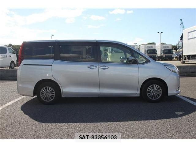 Toyota ESQUIRE 2015-03 8883590-16
