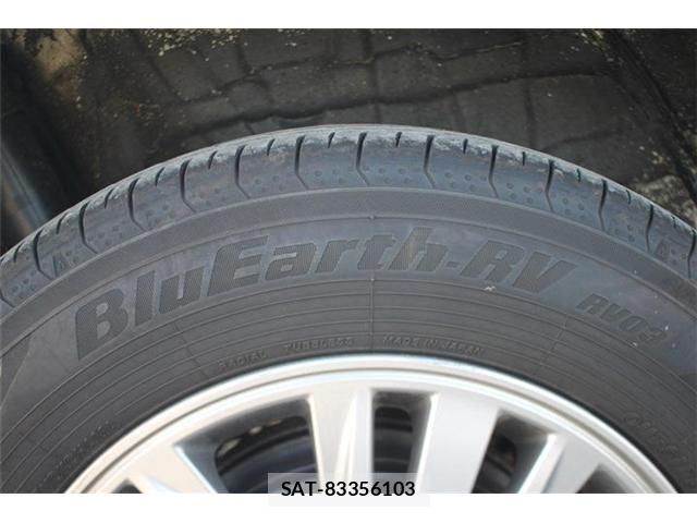 Toyota ESQUIRE 2015-03 8883590-21