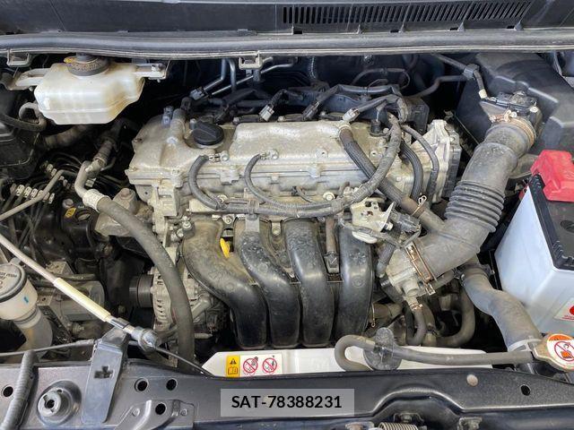 Toyota ESQUIRE 2017-07 8883589-17