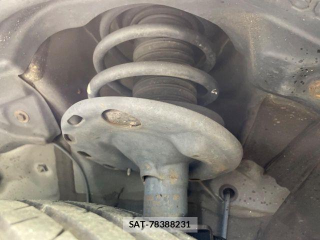 Toyota ESQUIRE 2017-07 8883589-19