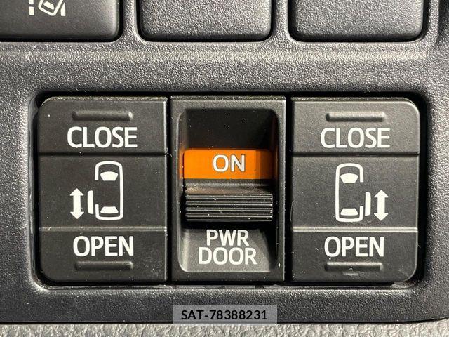 Toyota ESQUIRE 2017-07 8883589-2