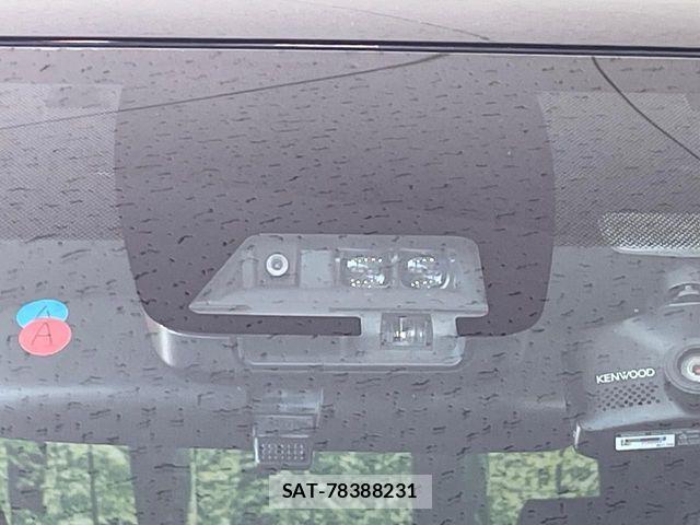 Toyota ESQUIRE 2017-07 8883589-5