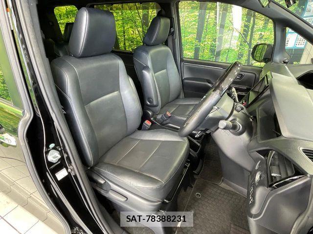 Toyota ESQUIRE 2017-07 8883589-7