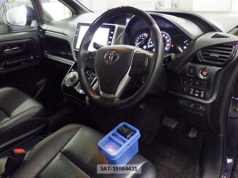 Toyota ESQUIRE 2018 1230671-4
