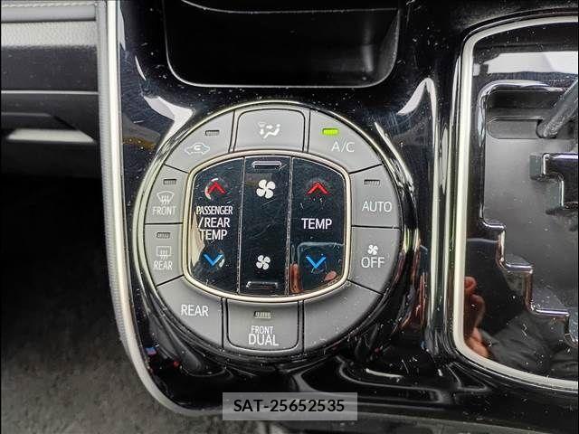 Toyota ESQUIRE 2017-07 4323528-9
