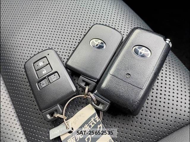 Toyota ESQUIRE 2017-07 4323528-11