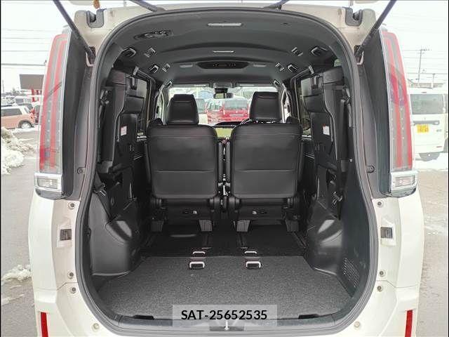 Toyota ESQUIRE 2017-07 4323528-18