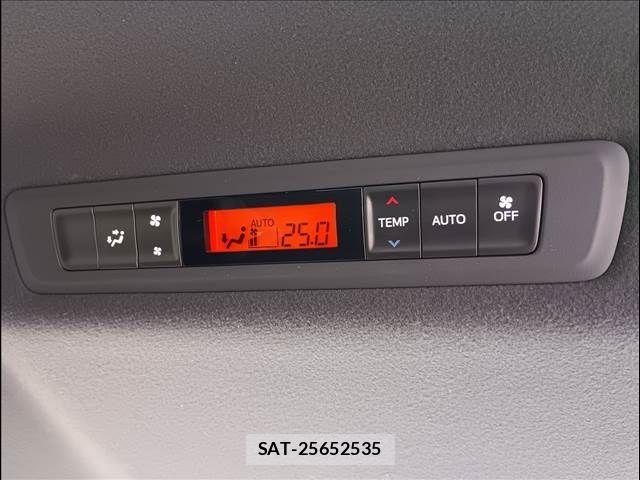 Toyota ESQUIRE 2017-07 4323528-5