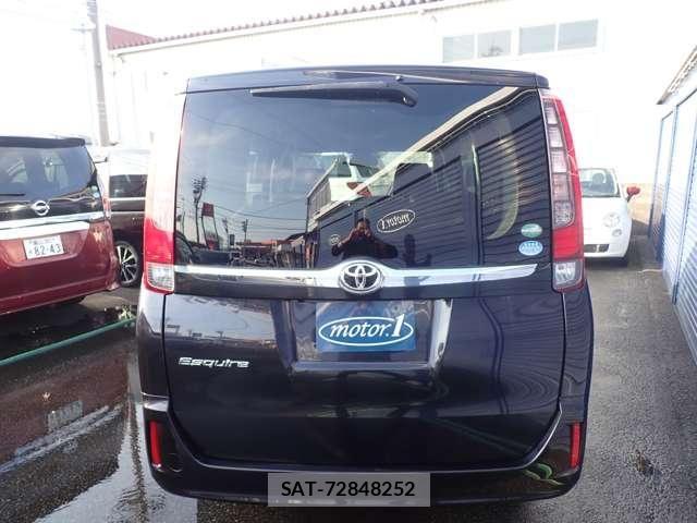 Toyota ESQUIRE 2015-01 5867299-6