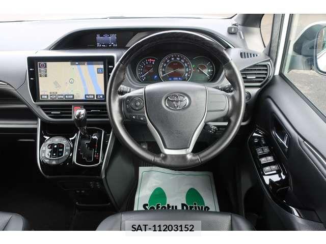 Toyota ESQUIRE 2017-07 6214359-9