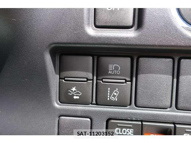 Toyota ESQUIRE 2017-07 6214359-16