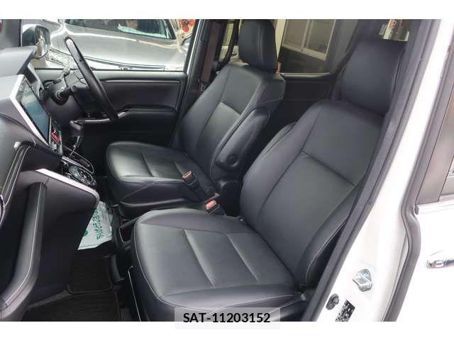 Toyota ESQUIRE 2017-07 6214359-4