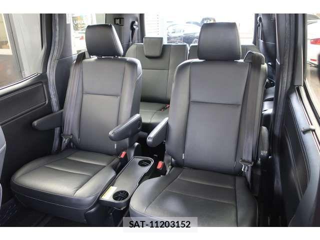 Toyota ESQUIRE 2017-07 6214359-6