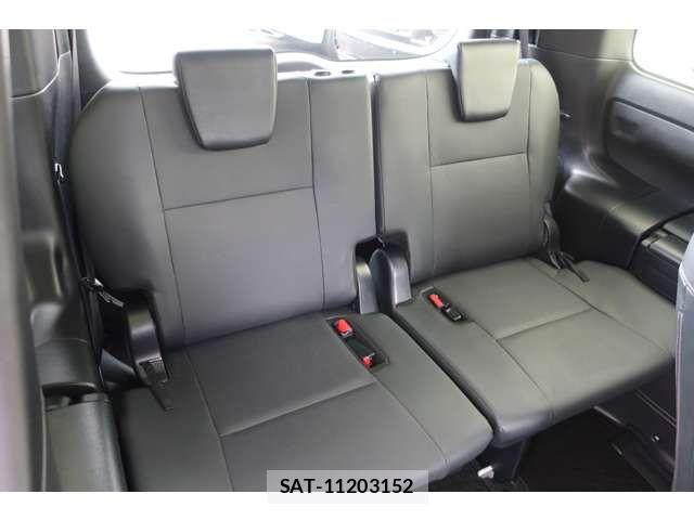 Toyota ESQUIRE 2017-07 6214359-7