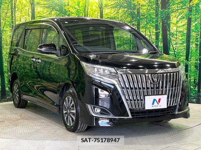 Toyota ESQUIRE 2017-07 6611738-16