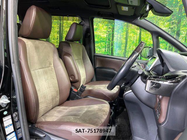 Toyota ESQUIRE 2017-07 6611738-8