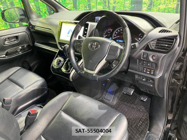 Toyota ESQUIRE 2017-10 6751480-1