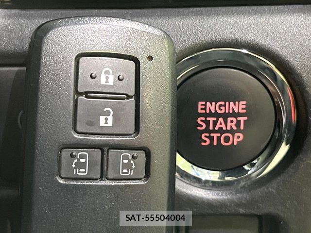 Toyota ESQUIRE 2017-10 6751480-8