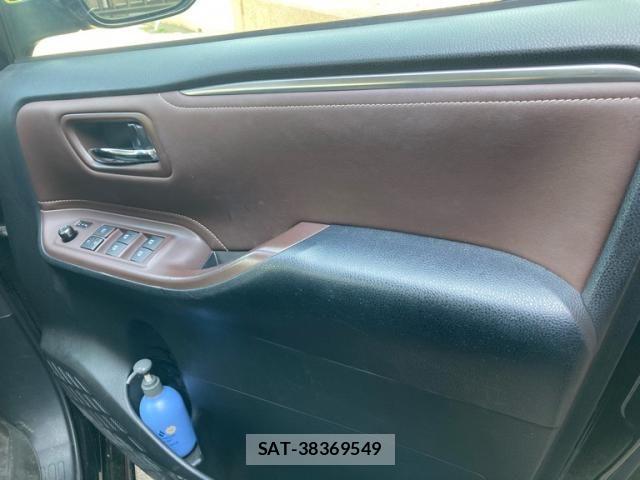 Toyota ESQUIRE 2016-02 6904773-15