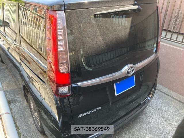 Toyota ESQUIRE 2016-02 6904773-4