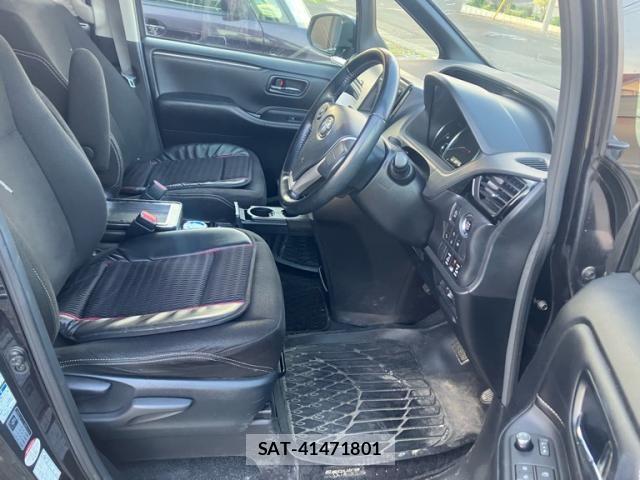 Toyota ESQUIRE 2017-06 7020423-12