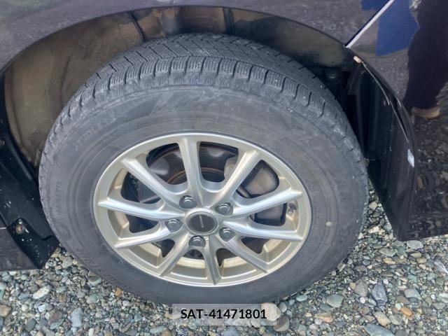 Toyota ESQUIRE 2017-06 7020423-6