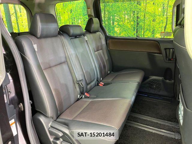 Toyota ESQUIRE 2016-04 7058423-8