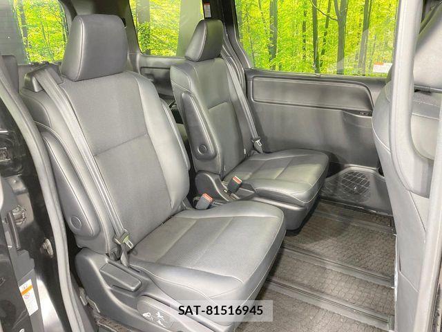 Toyota ESQUIRE 2018-11 7218140-9