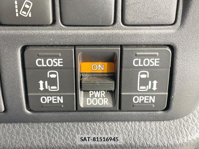 Toyota ESQUIRE 2018-11 7218140-6