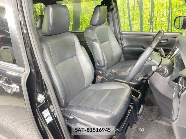 Toyota ESQUIRE 2018-11 7218140-8