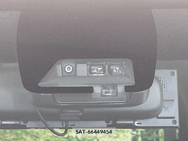 Toyota ESQUIRE 2018-06 7218136-2