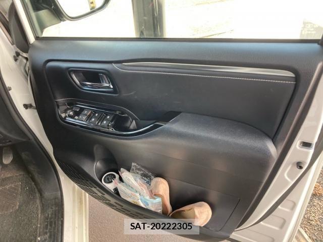 Toyota ESQUIRE 2018-04 7218141-14